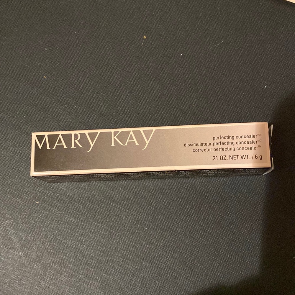 Mary Kay Perfecting Concealer